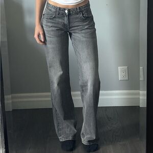 Zara Gray Low-Rise Baggy Jeans - Size 26